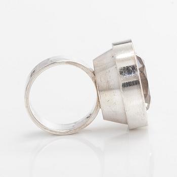 Elis Kauppi, ring, silver och bergskristall, Kupittaan Kulta, Åbo.