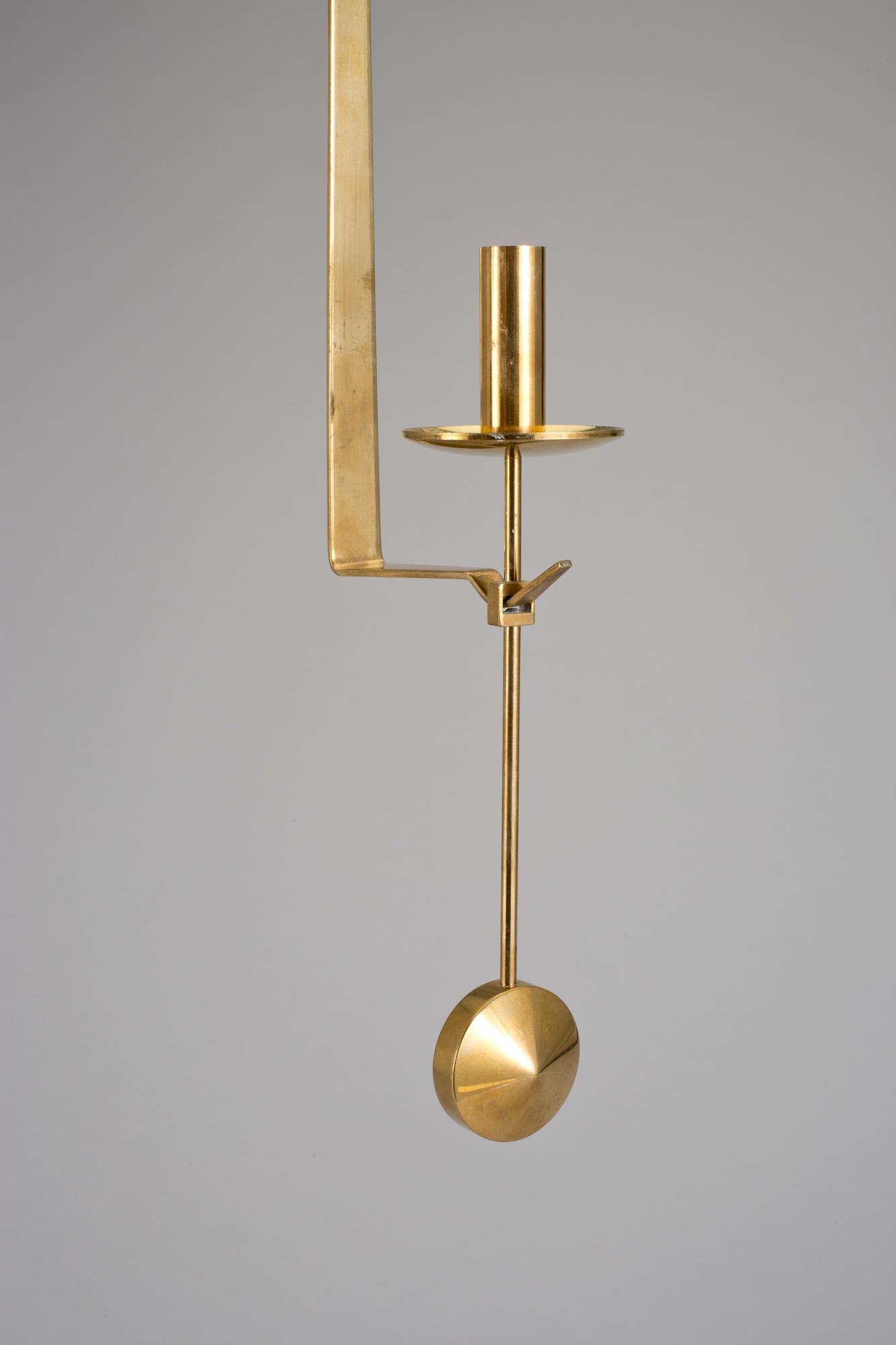 VÄGGLAMPETTER, 2 stycken, mässing, "Pendeln", Pierre Forsell, Skultuna, 1900-talets fjärde kvartal.