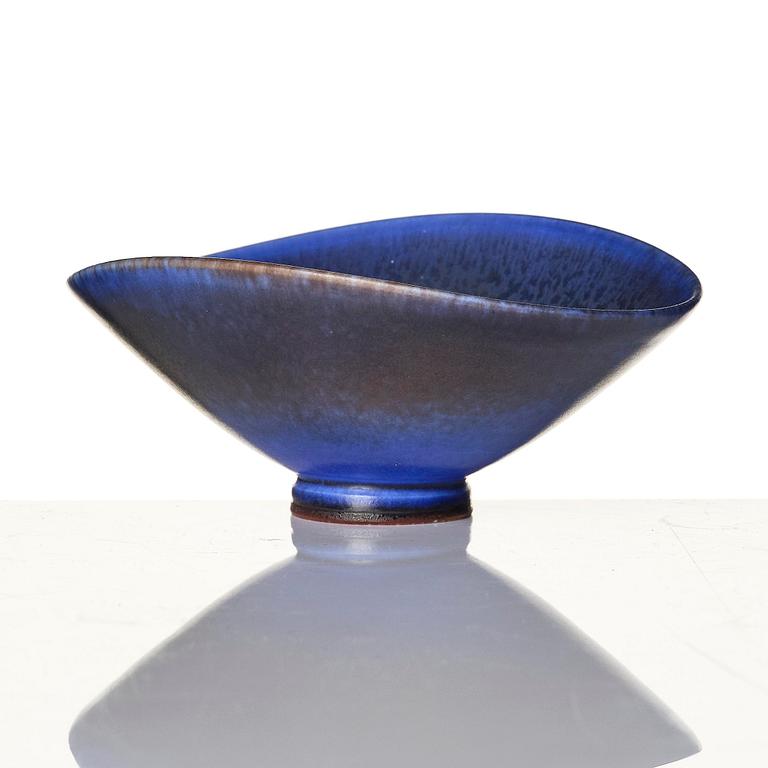 Berndt Friberg, a set of two stoneware vases and a bowl, Gustavsberg Studio 1950s-60s.