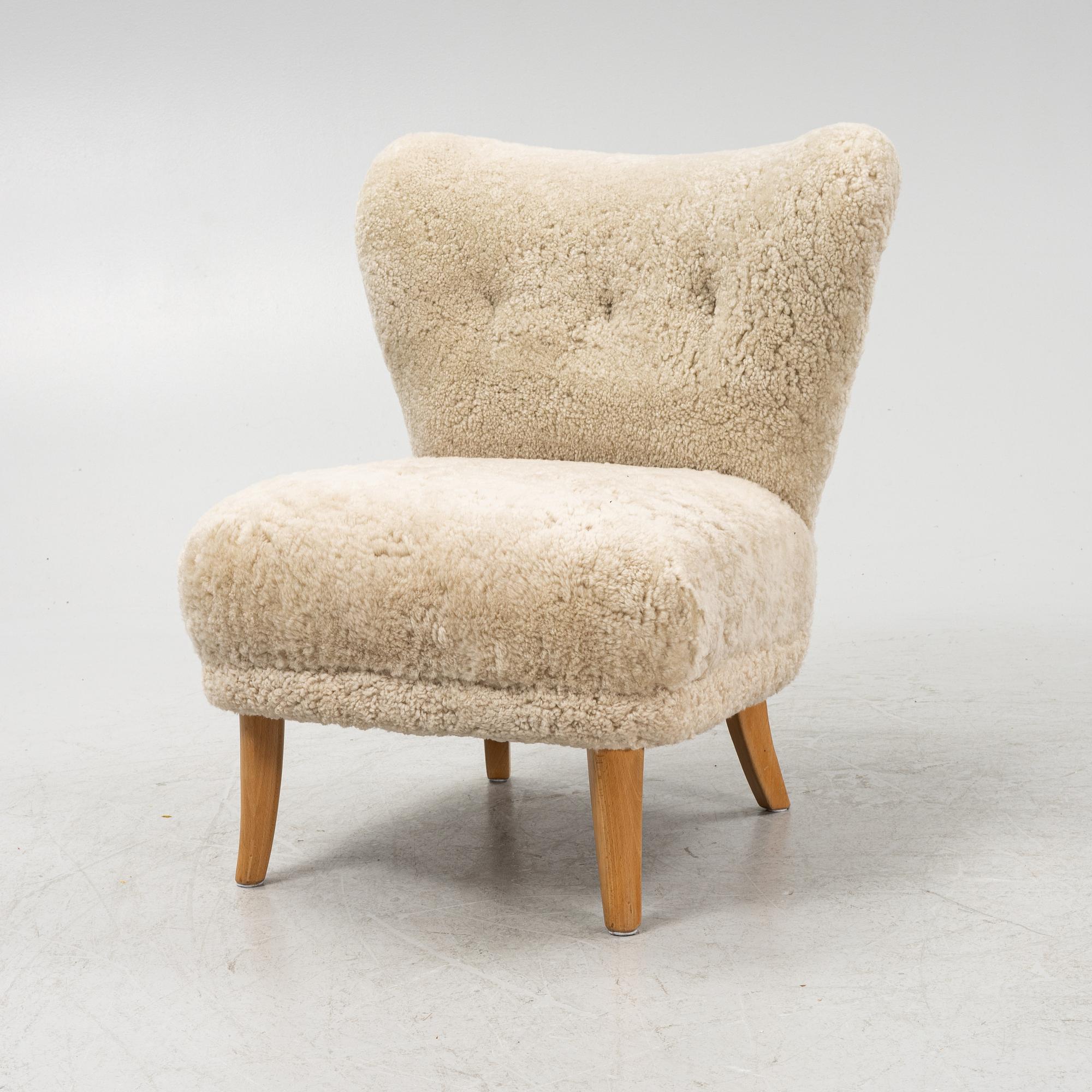 A Swedish Modern easy chair, 1940's.