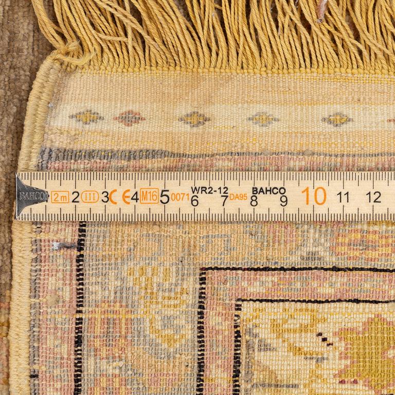 Prayer rug, Kayseri, approx. 174 x 112 cm.