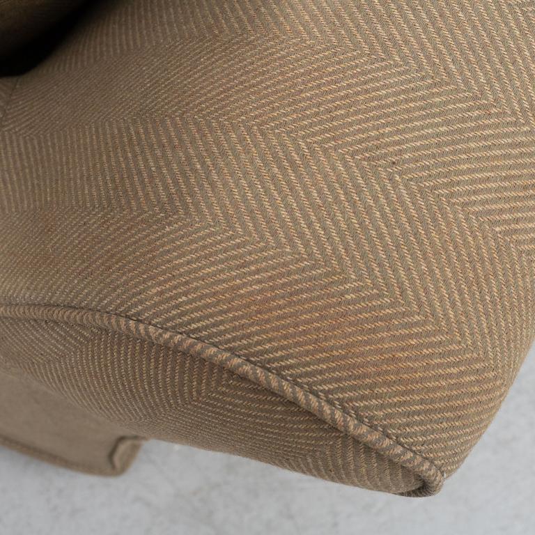 Howardsoffa, "Edgar", Fogia, 2000-tal.