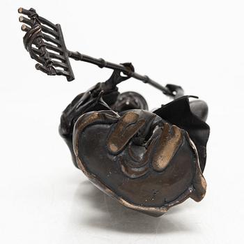 A Japanese bronze sculpture, of a gardener, Meiji period (1868-1912).