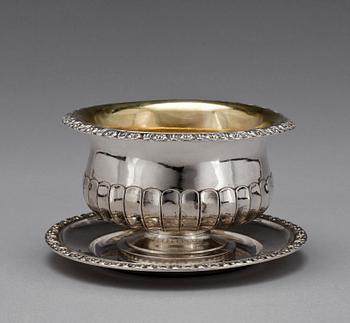 SÅSSKÅL, silver, Gustaf Möllenborg, Stockholm, 1836. Vikt: ca 730 gram.