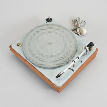 SKIVSPELARE OCH RADIO, His Master´s voice/Bang Olufsen och Conserton, Stockholm, omkring 1960.