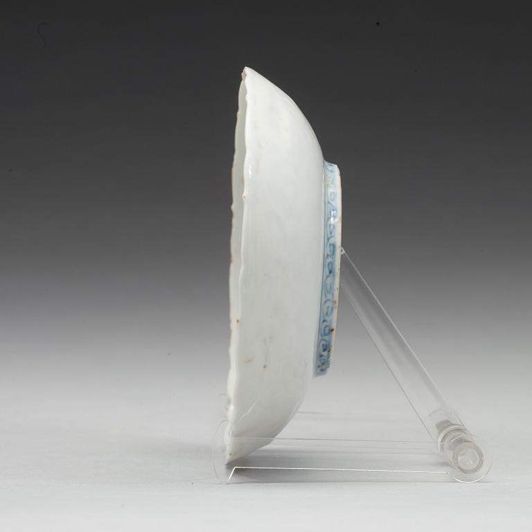 A blue and white dish, Mingdynasty, Wanli (1572-1620).