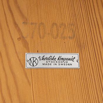 David Rosén, matbord modell "570-025" samt stolar 4+4 st ur Futura-serien, Nordiska Kompaniet, 1950-tal.