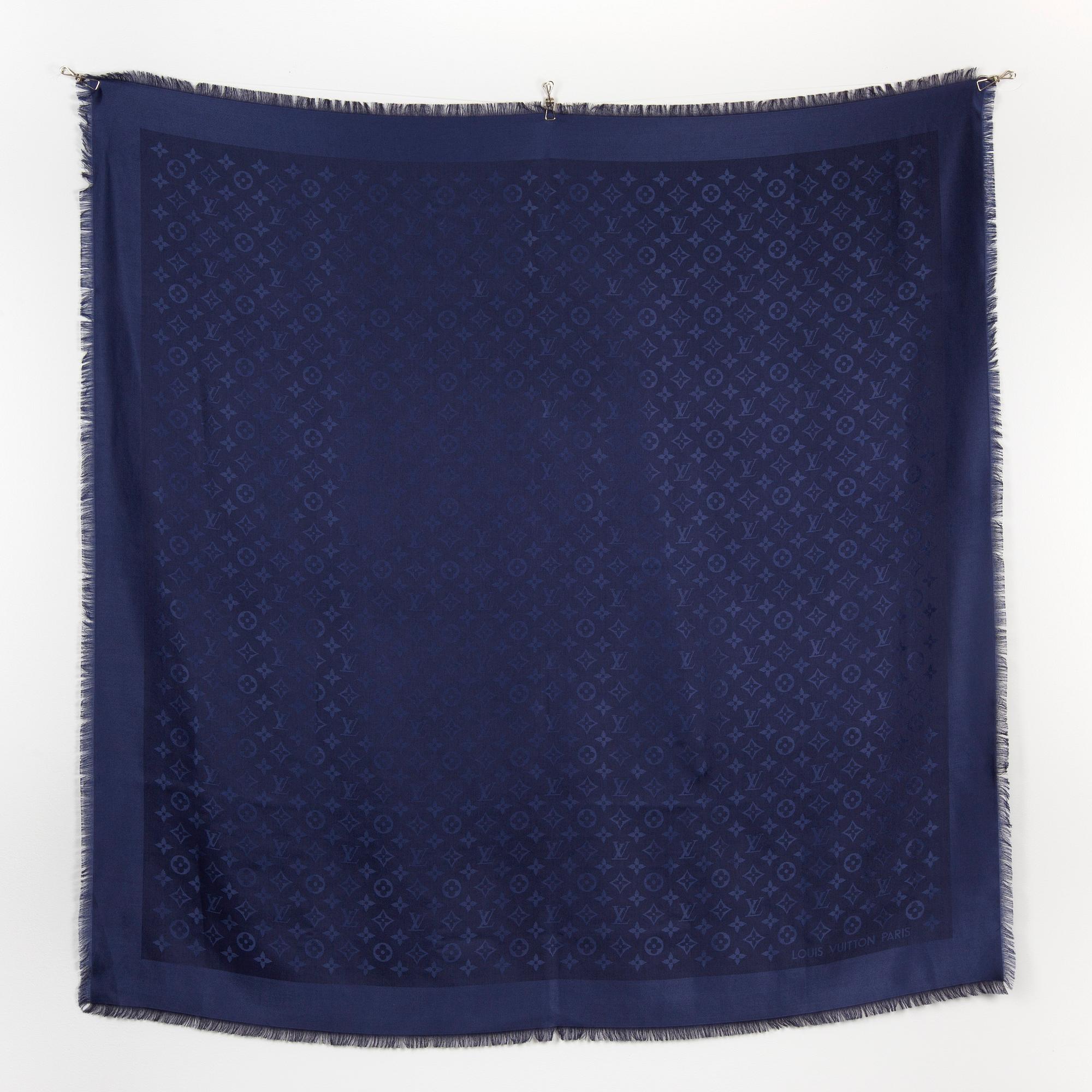 SJAL, Louis Vuitton.