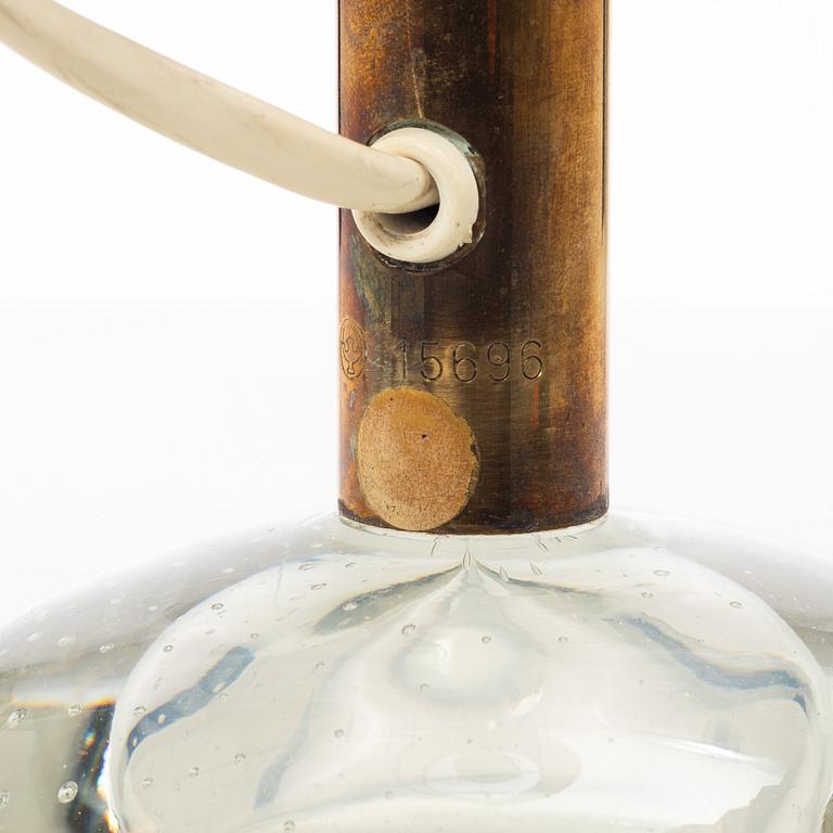 Arvid Böhlmarks Lampfabrik, a table lamp, model 15696, Stockholm, 1940s-50s.