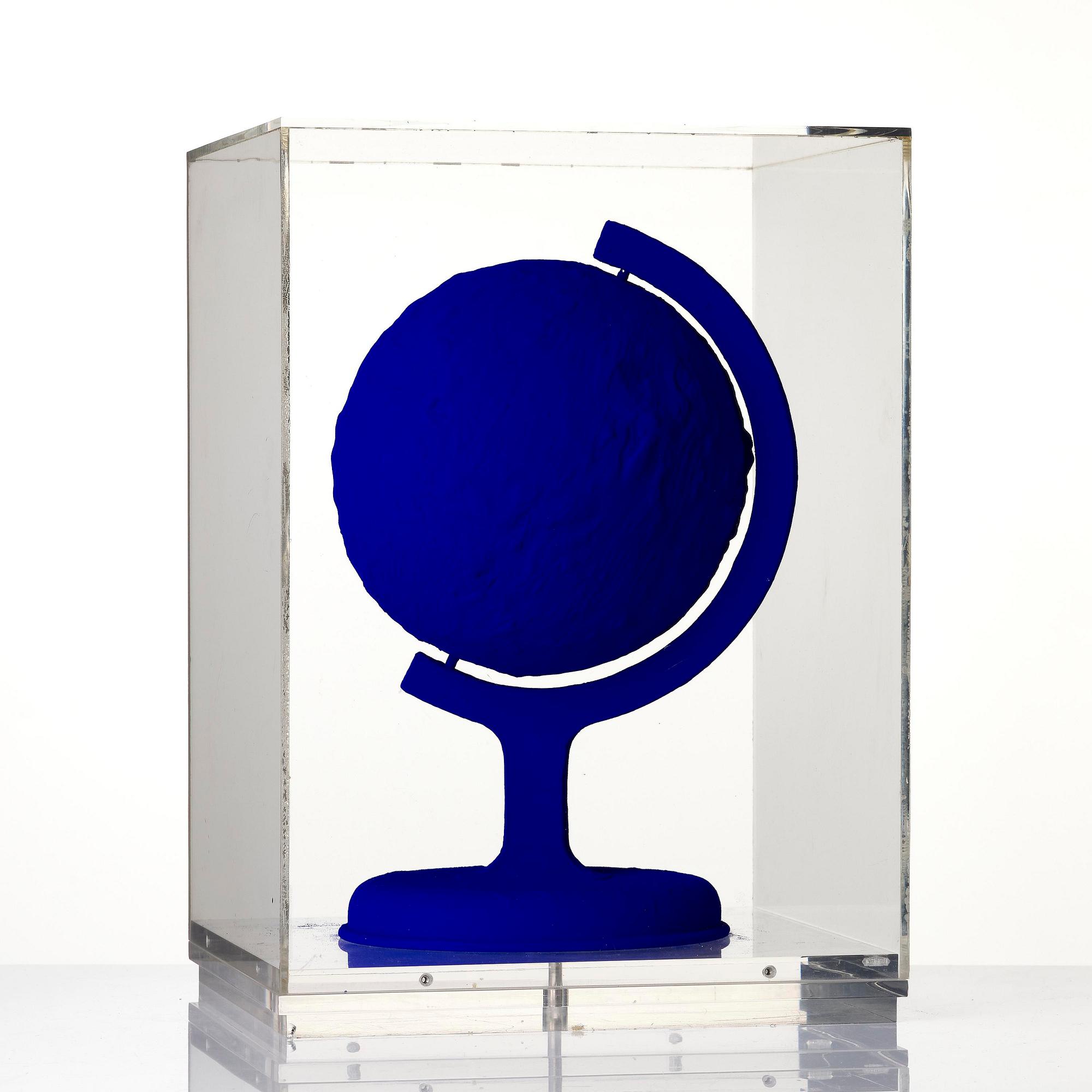 Yves Klein, "La Terre Bleue".