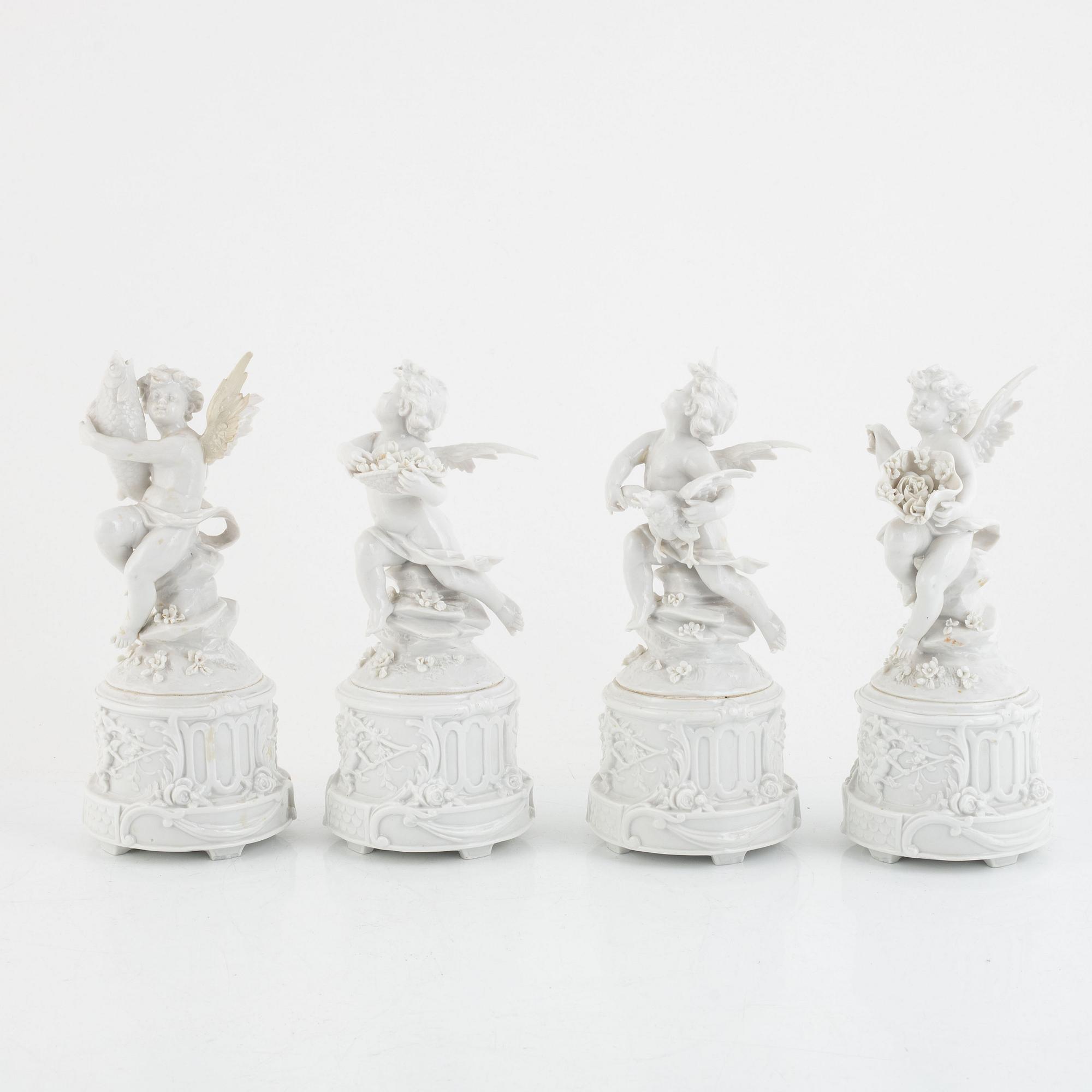 Table decorations, 5 pieces, porcelain, Naples and Naples-like mark, 20th century.