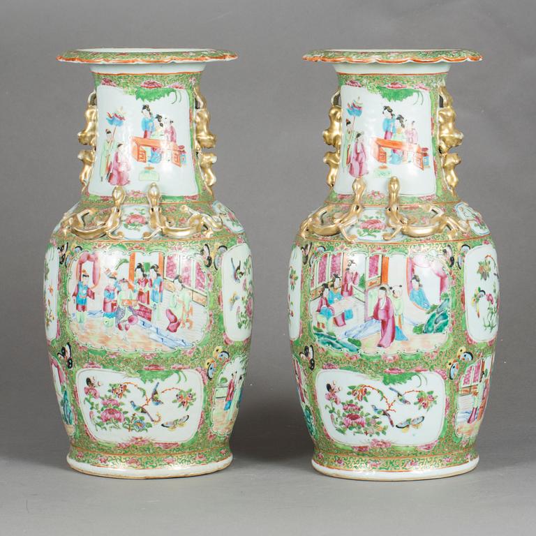 GOLVURNOR, ett par. Porslin, Kanton, 1800-talets mitt.