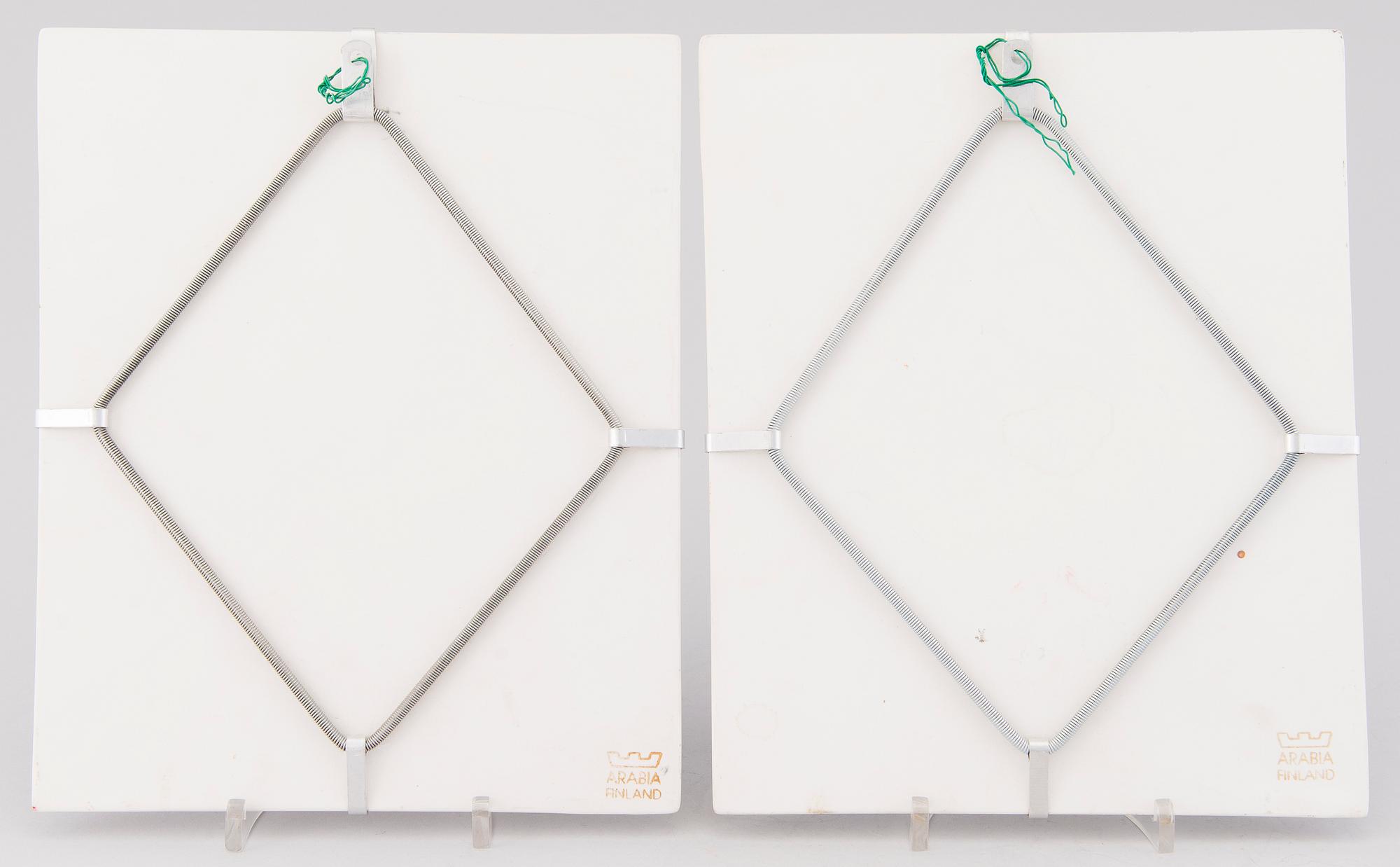 HELJÄ LIUKKO-SUNDSTRÖM, A set of two ceramic wall plaquets, signed. Arabia Finland.