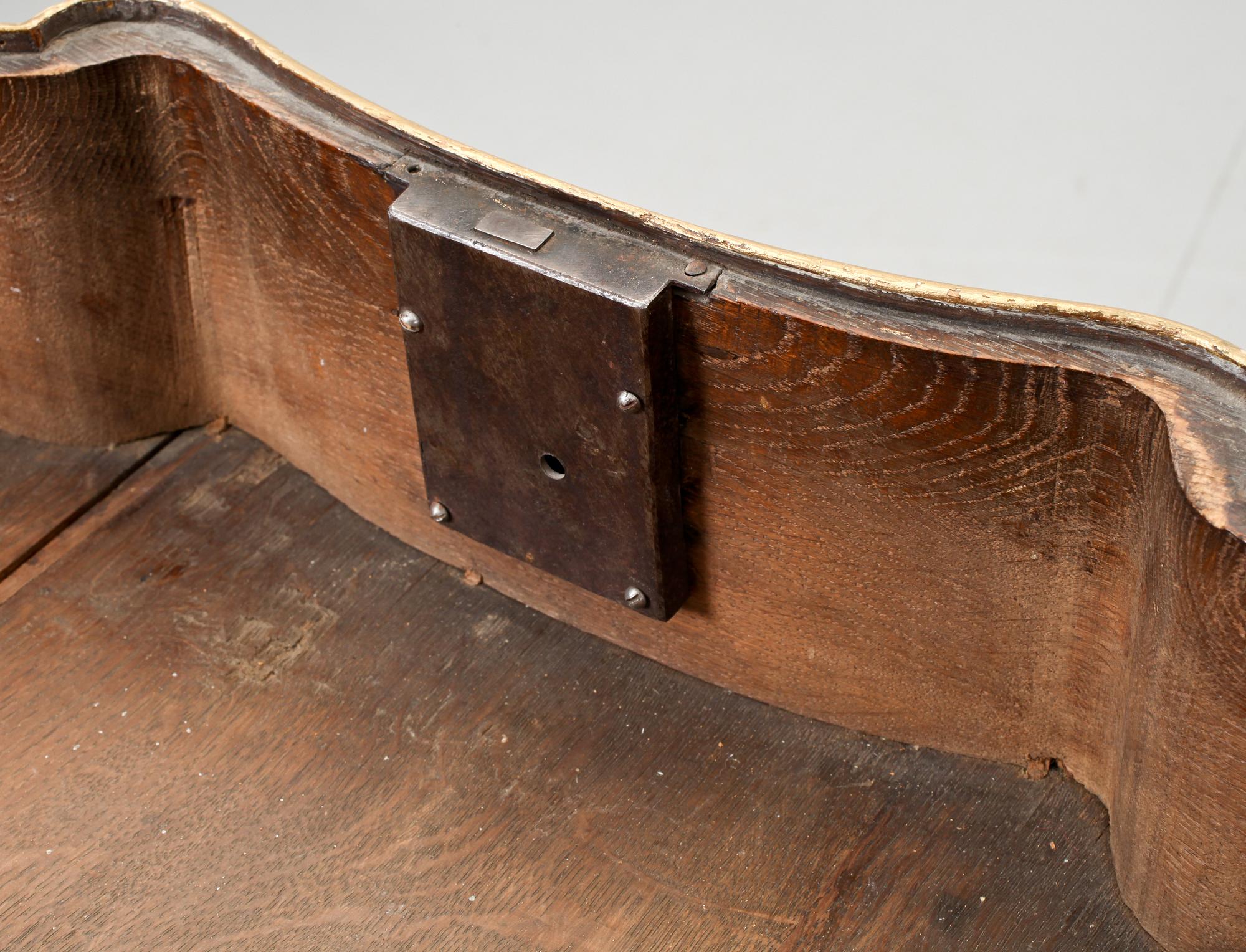 BYRÅ. Rokoko, Danmark 1700-talets mitt.