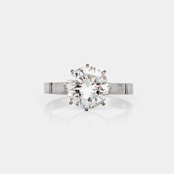 684. RING med briljantslipad diamant, ca 2.45 ct.