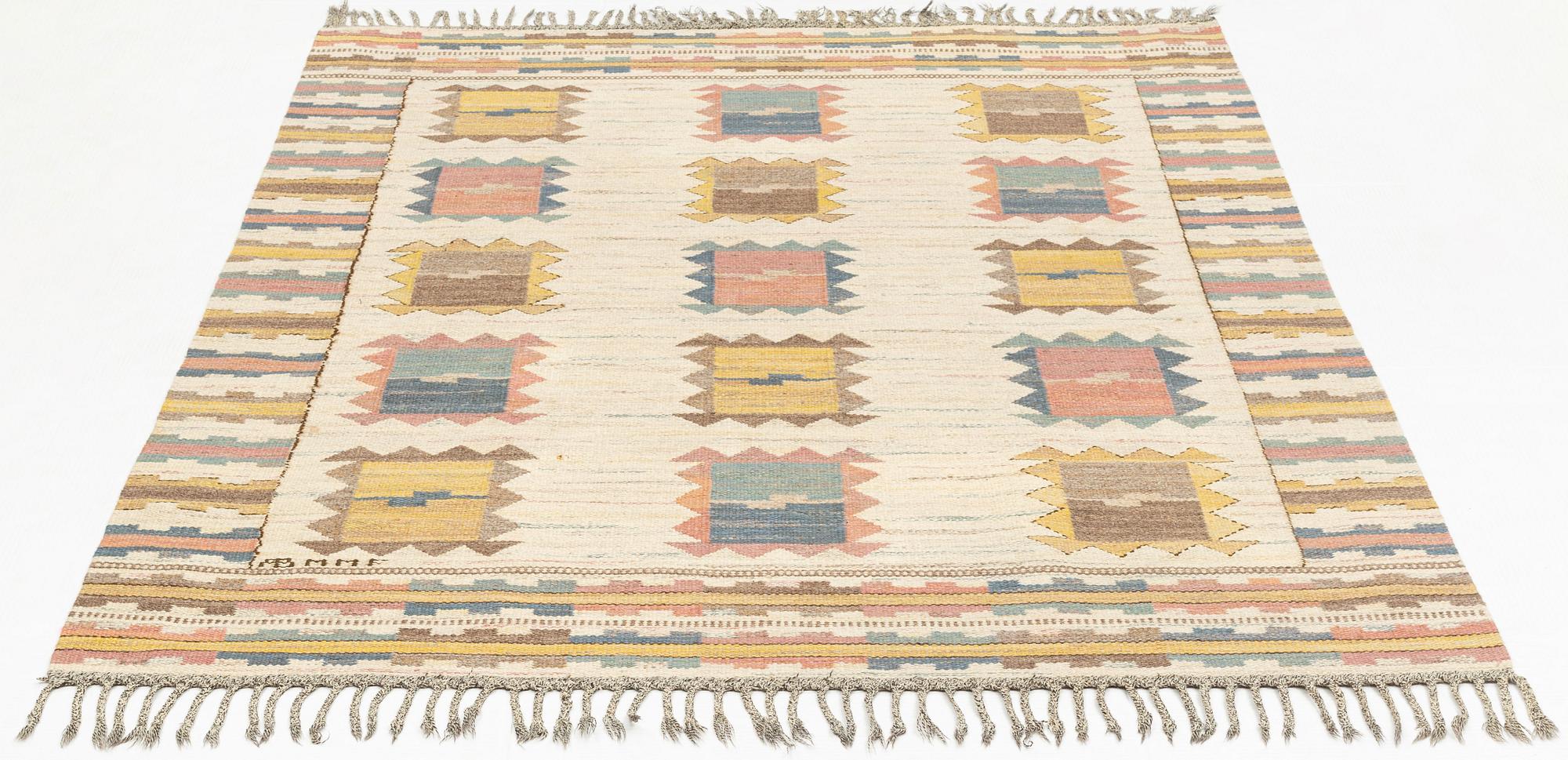 Märta Måås-Fjetterström, matta, "Ljusa plador", rölakan, ca 233 x 170 cm, signerad AB MMF.