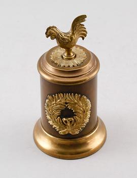 SPARBÖSSA, mässing, empirestil, omkring år 1900.