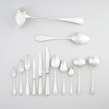 Bestickservis, silver, 123 delar, snarlik modell svensk rund, olika smeder, graverat vapen Tersmeden.