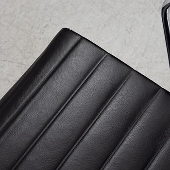 Charles & Ray Eames, office chair, "EA117" Vitra.