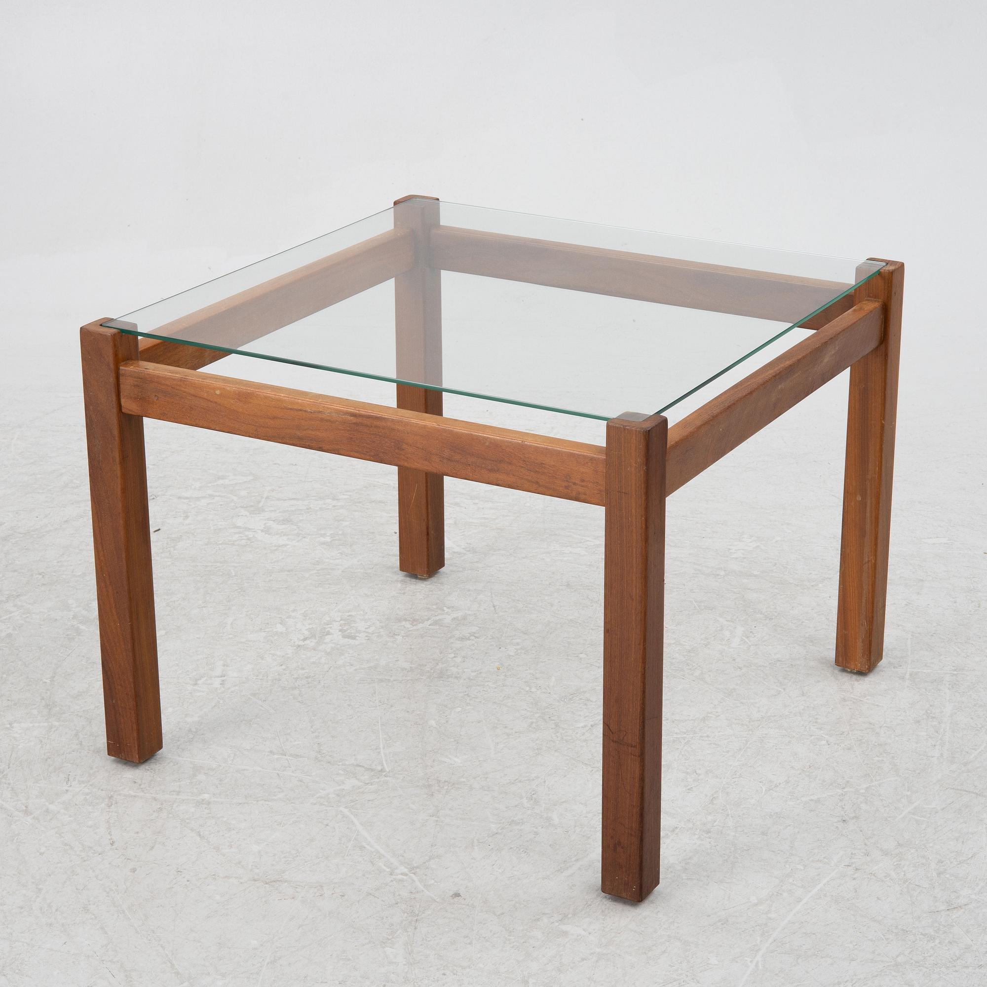 Carl Gustaf Hiort af Ornäs, coffee table, HMN, Huonekaluliike Mikko Nupponen, Finland 1960s.