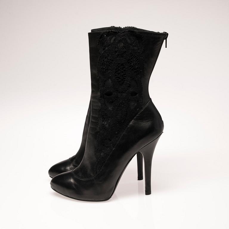 DOLCE & GABBANA, a pair of black leather & lace boots, Size 40 1/2.