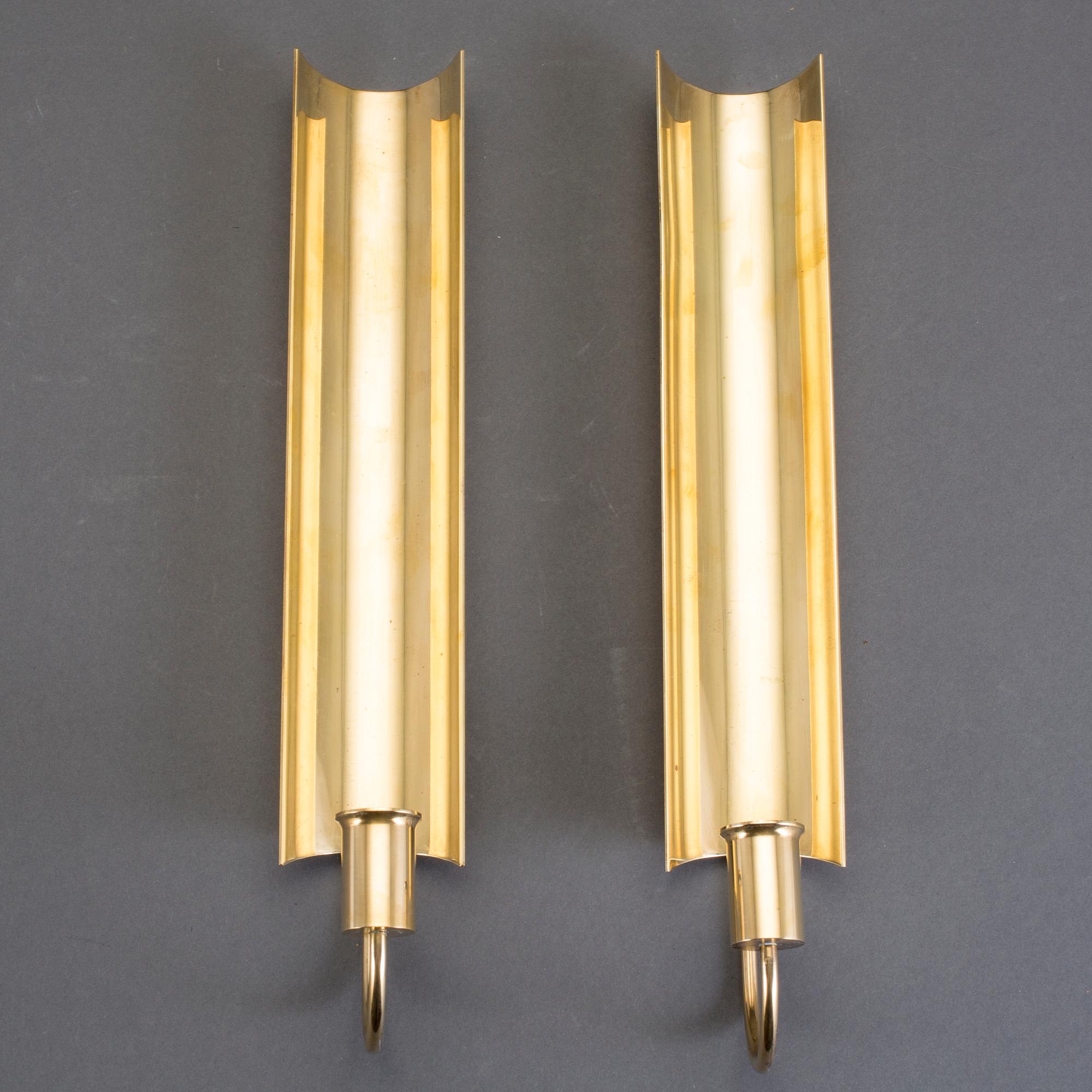 VÄGGLJUSSTAKAR, ett par, mässing, "Reflex", Pierre Forsell, Skultuna.