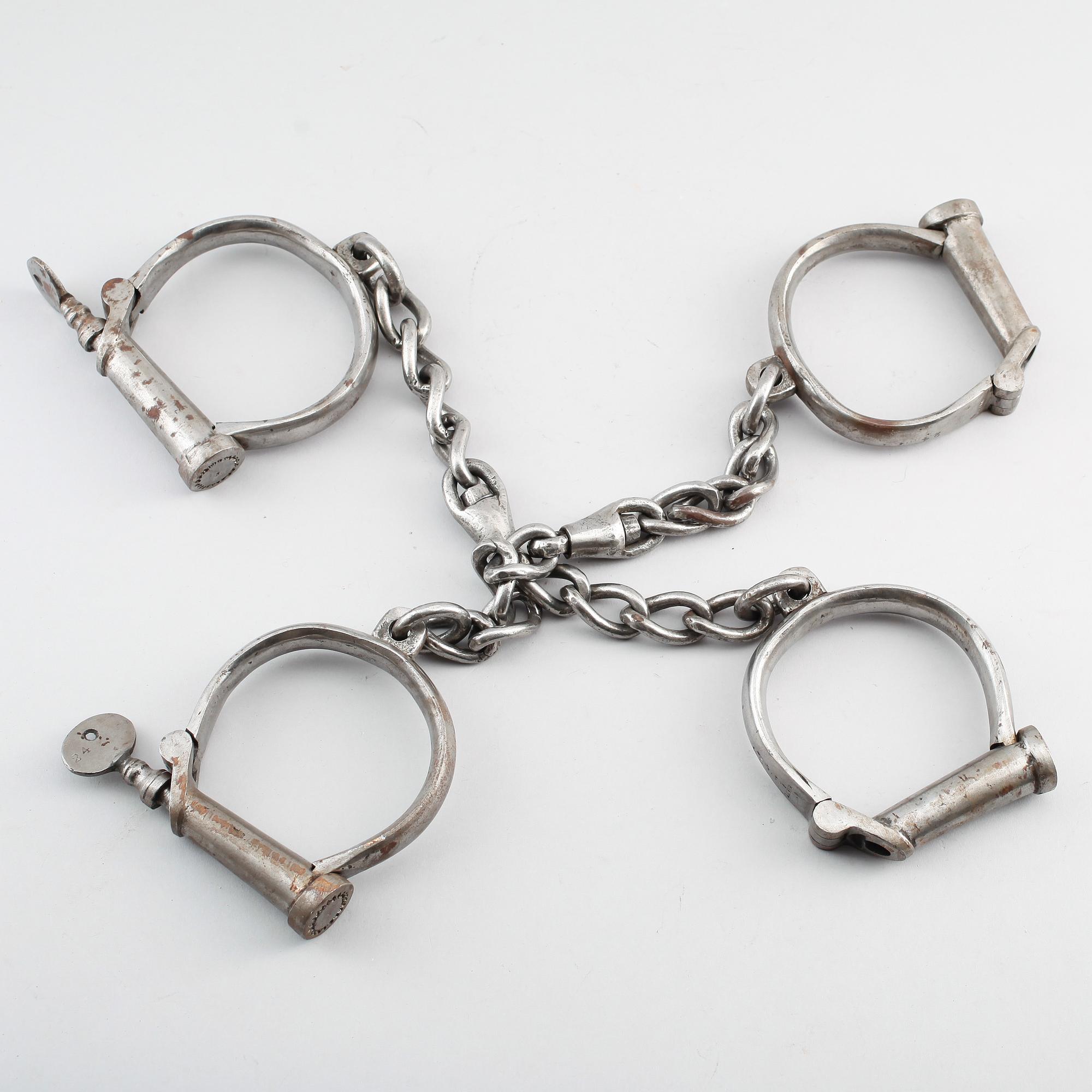 FOTBOJOR, 2 st, stål, 1800-/1900-tal.