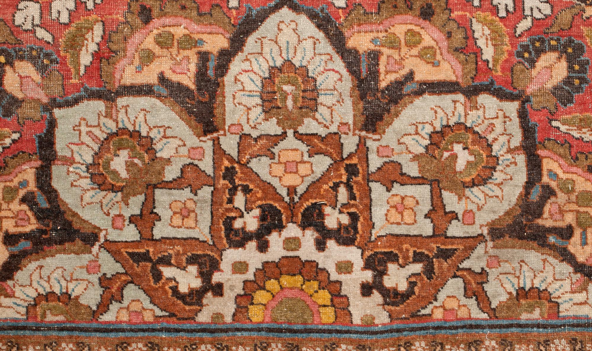 ANTIK TÄBRIS. 380 x 279,5 cm.
