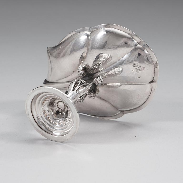 A Georg Jensen sterling tazza, Copenhagen 1926, design nr 285.