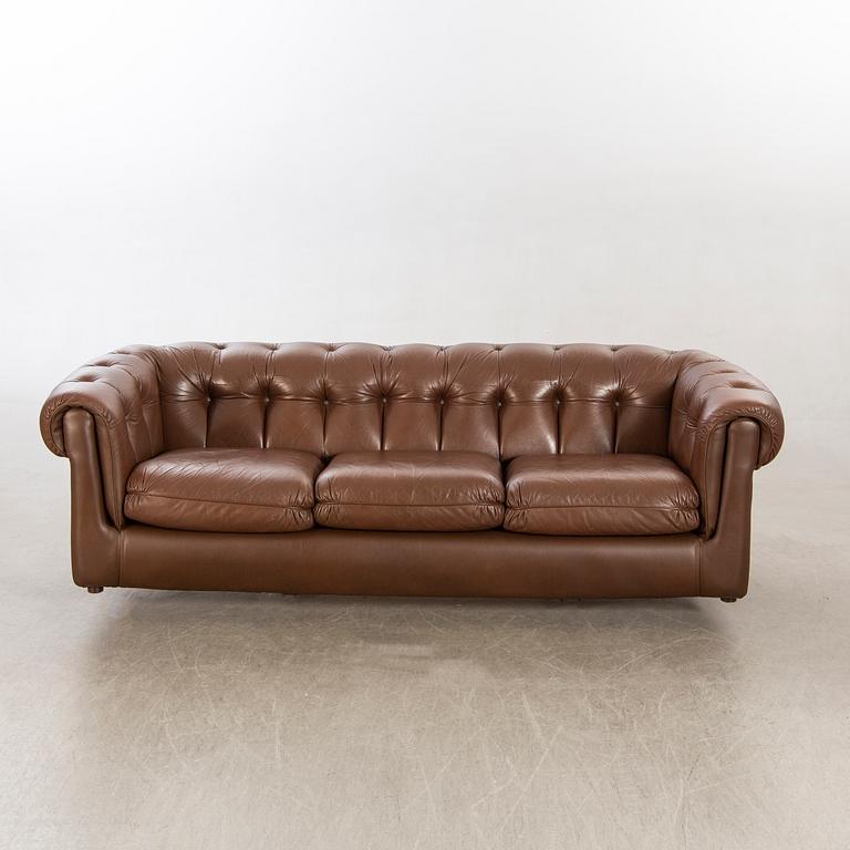 Sofa, Chesterfield model, leather.