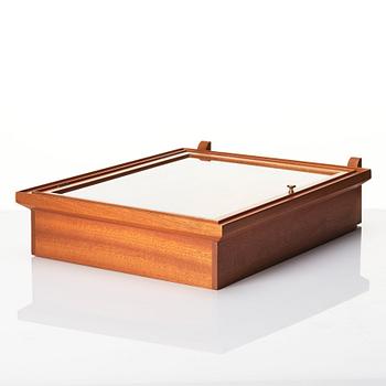 Josef Frank, a mahogany table showcase cabinet, model '2069', Svenskt Tenn, before 1985.