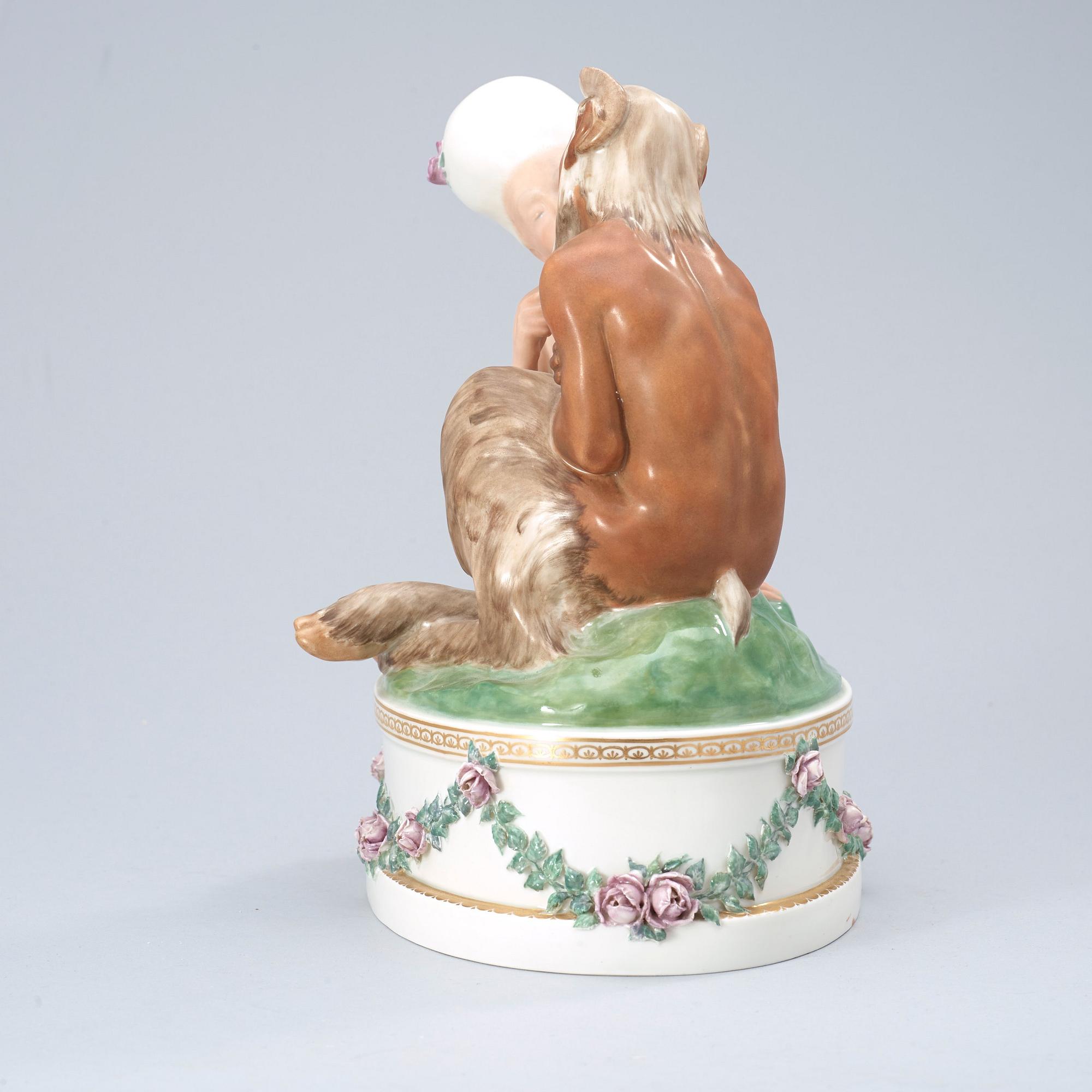 GERHARD HENNING, figurgrupp, Den Kongelige Porcelainsfabrik, Danmark.