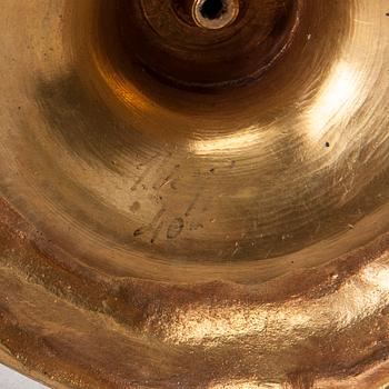 KYNTTILÄNJALKAPARI, kullattua pronssia, uusrokokoo, noin 1860-70-luku.