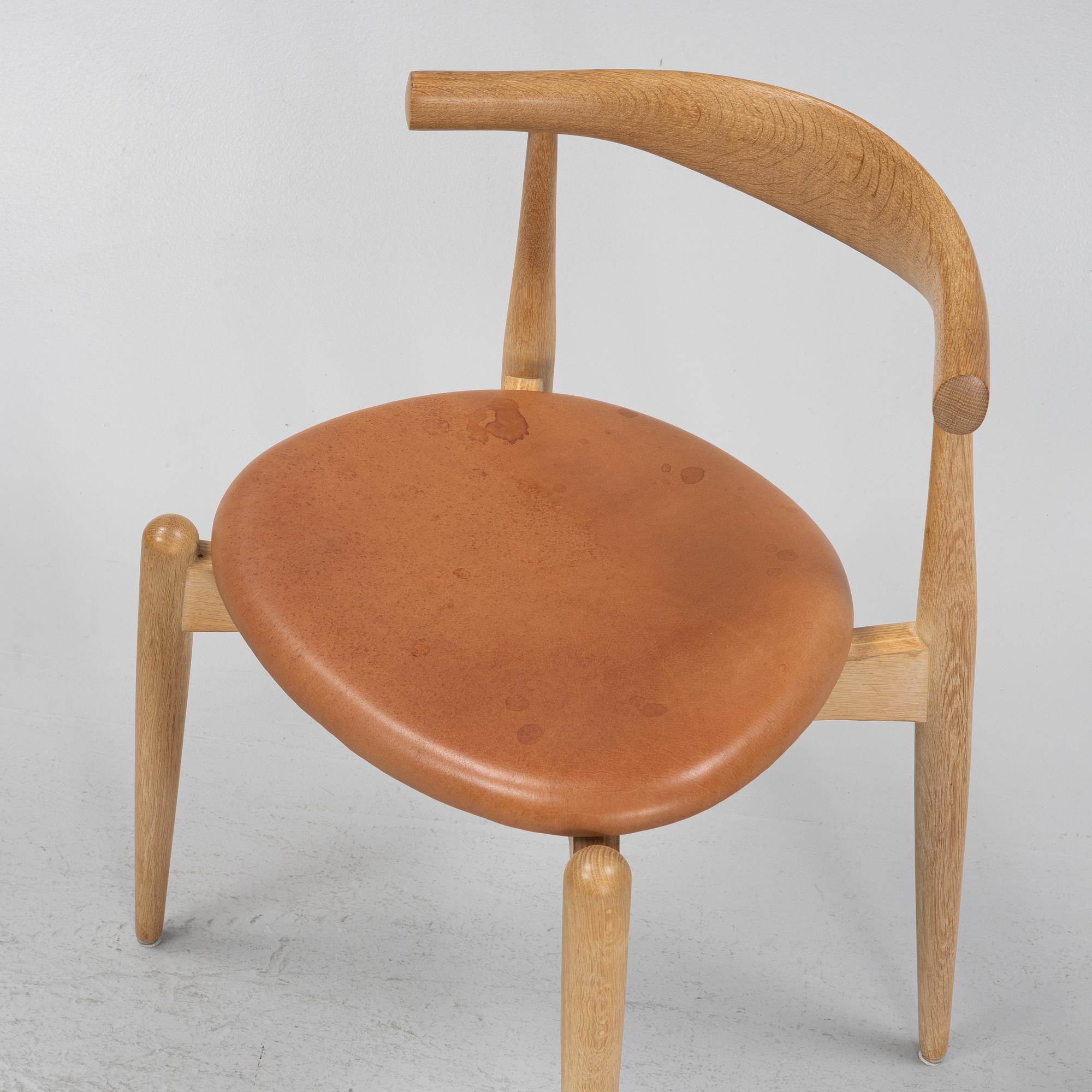 Hans J. Wegner, stolar, 4 st, "CH 20", Carl Hansen & Søn, Danmark.