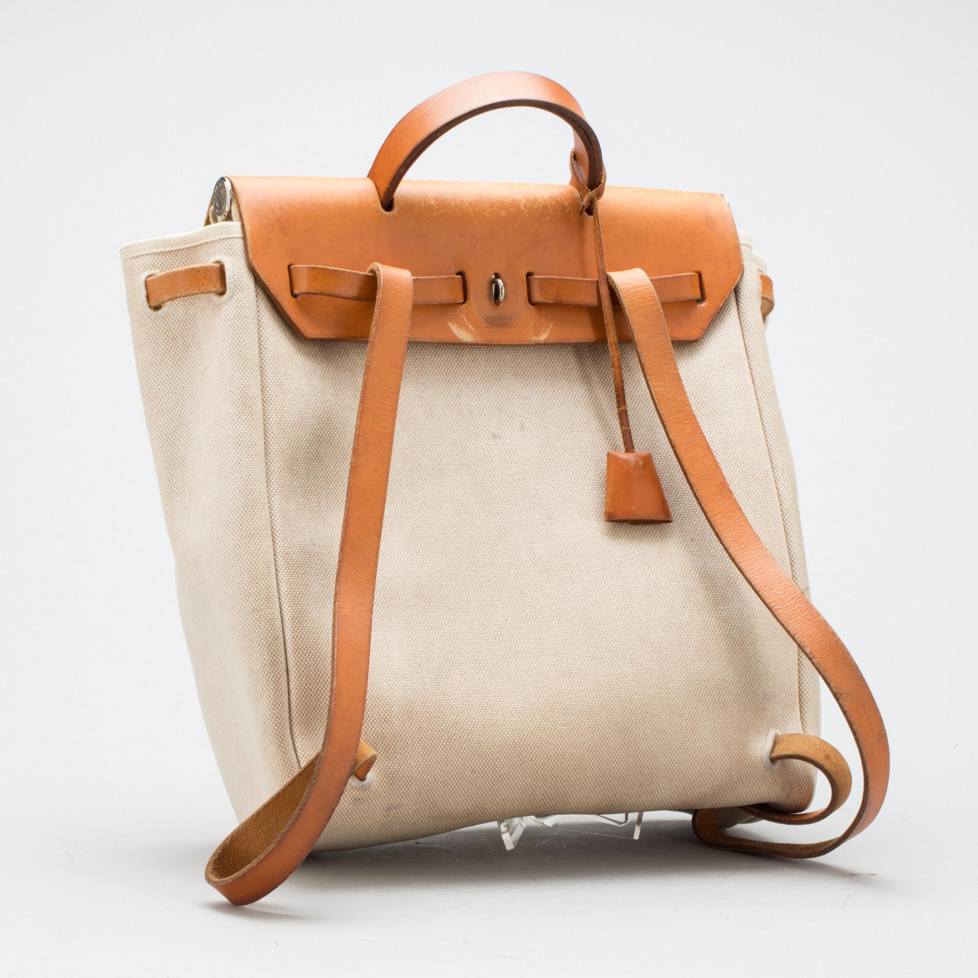 RYGGSÄCK, "Her bag". Hermés.