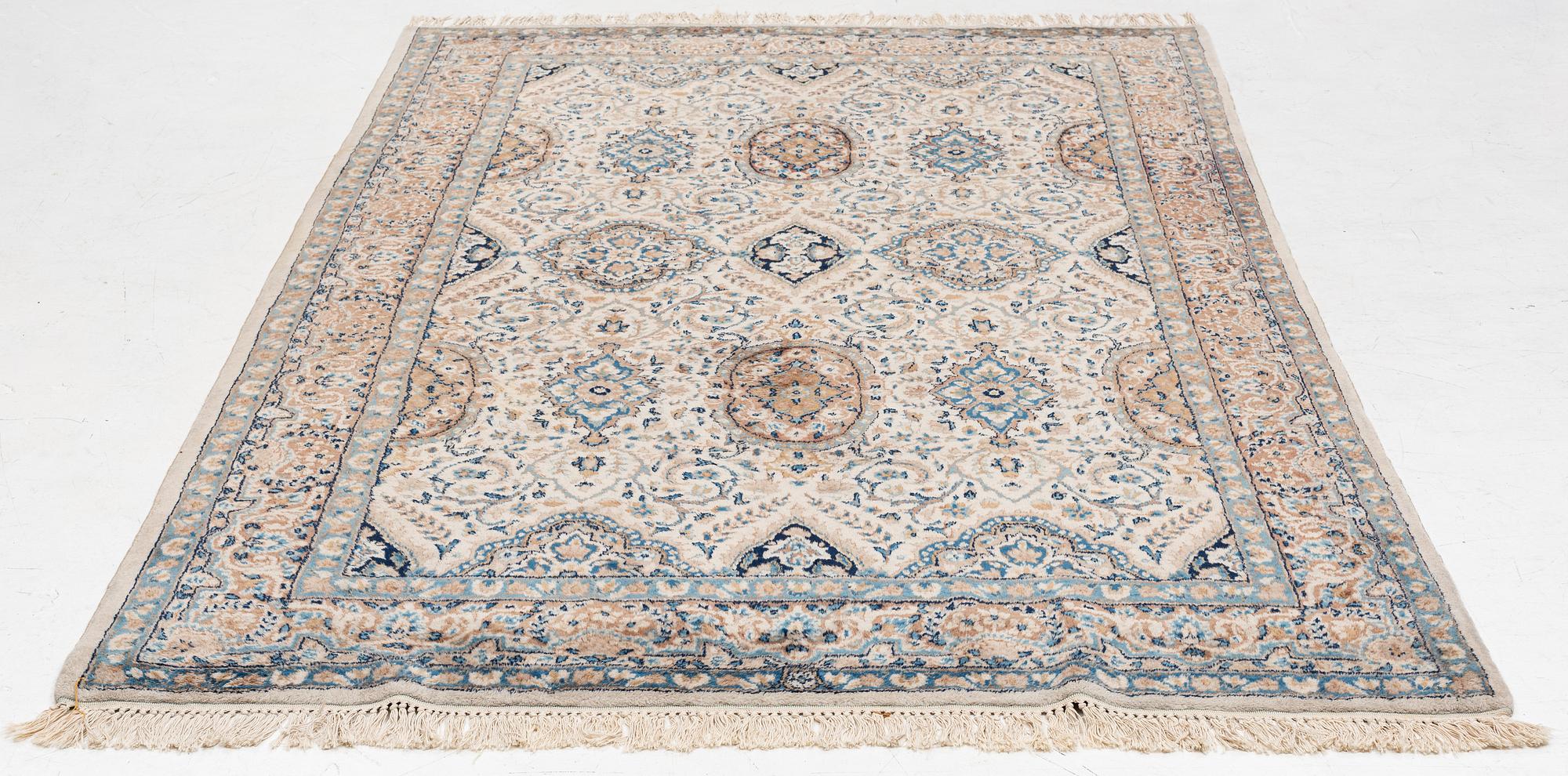Carpet, approx. 290 x 180 cm.