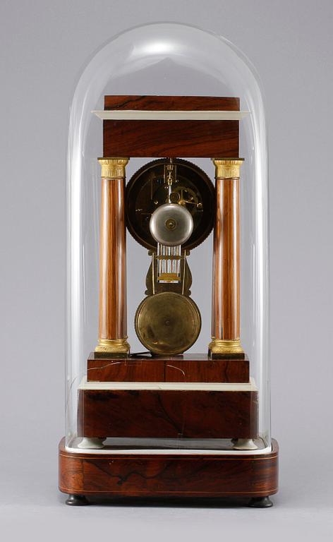 BORDSPENDYL, senempire, 1800-talets mitt, troligtvis Frankrike.