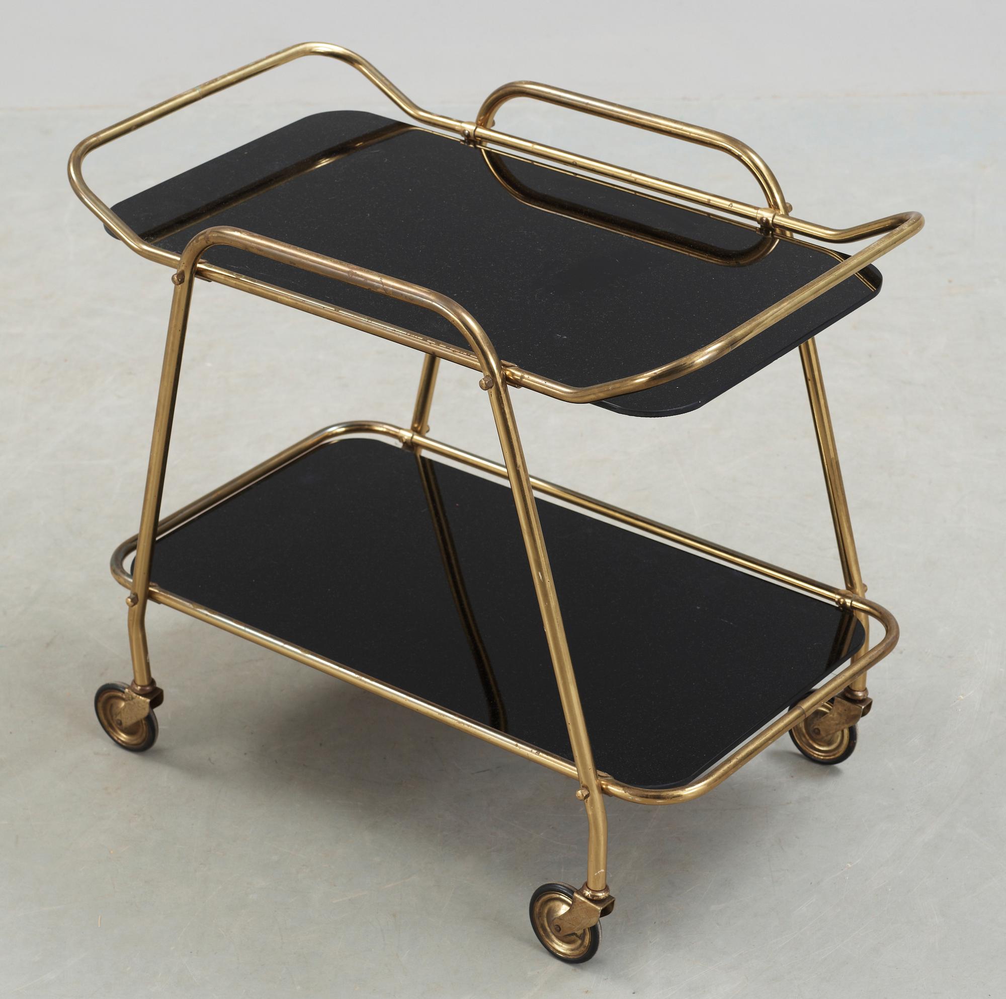 SERVERINGVAGN, mässing och svart glas, 1950-tal.