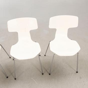 Arne Jacobsen, stolar, 4 st, "T-stolen/Hammarstolen" för Fritz Hansen Danmark, 1900-talets slut.