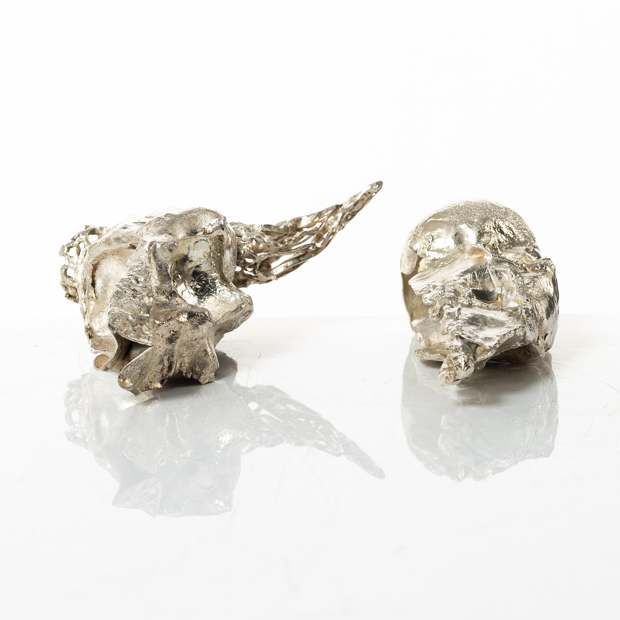 Lars Arby, skulpturer, 2 st, sterlingsilver, Göteborg 1982.