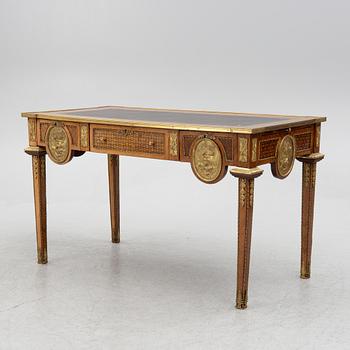 A  desk, early 20th century.