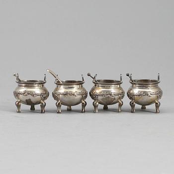 SALTKAR, 4 st, silver. Kina, trol sen Qing dynasti.