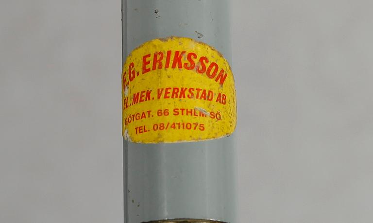 INDUSTRILAMPA, metall, PeFeGe, 1900-talets mitt.