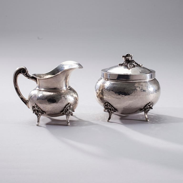 SOCKERSKÅL och GRÄDDSNÄCKA, silver, finska kontrollstämplar, Tyskland 1930-tal. Vikt 359,6 g.