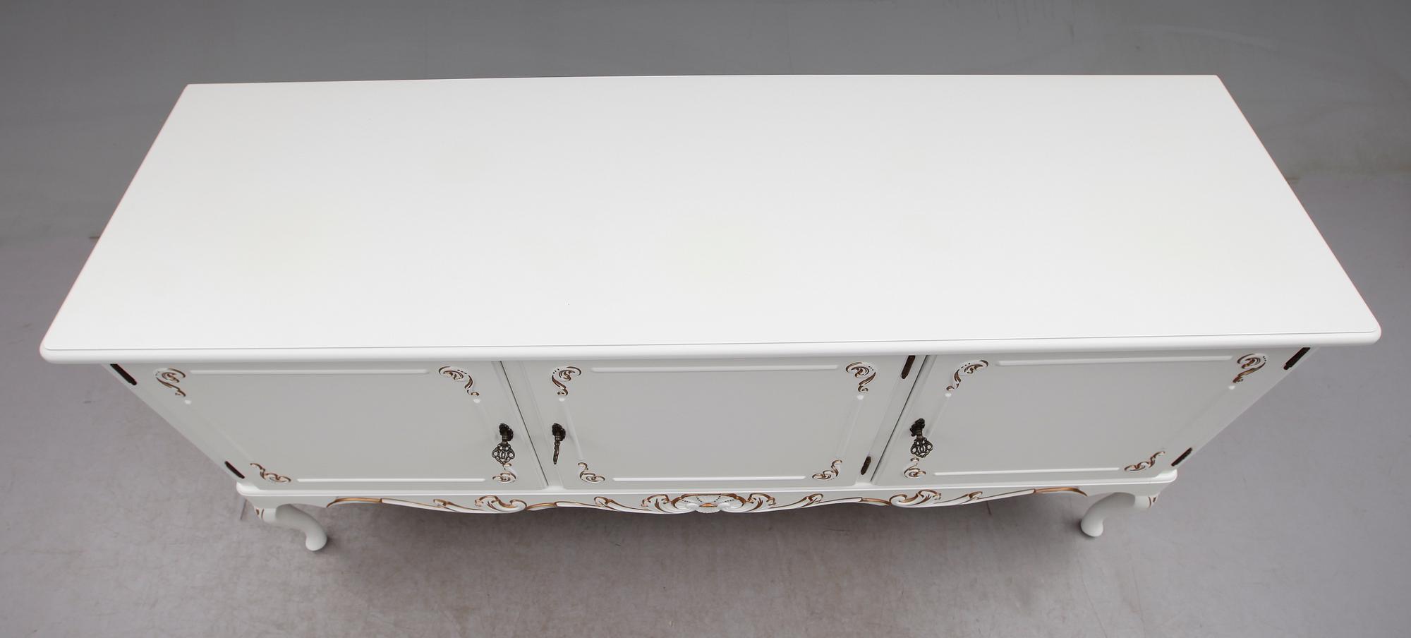 SIDEBOARD, rokokostil, Laitala, Finland, 1900-talets andra hälft.