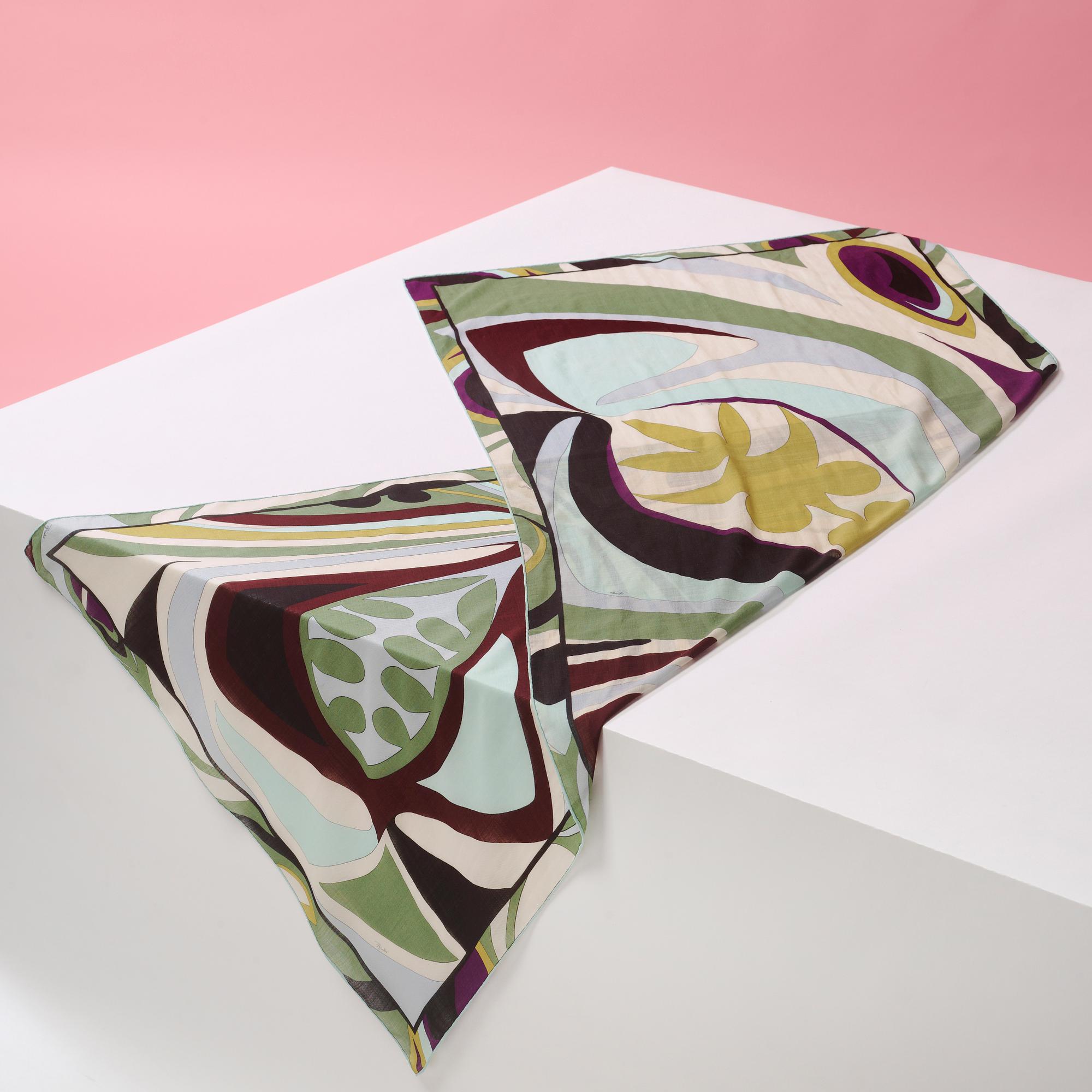 SCARF, Emilio Pucci.