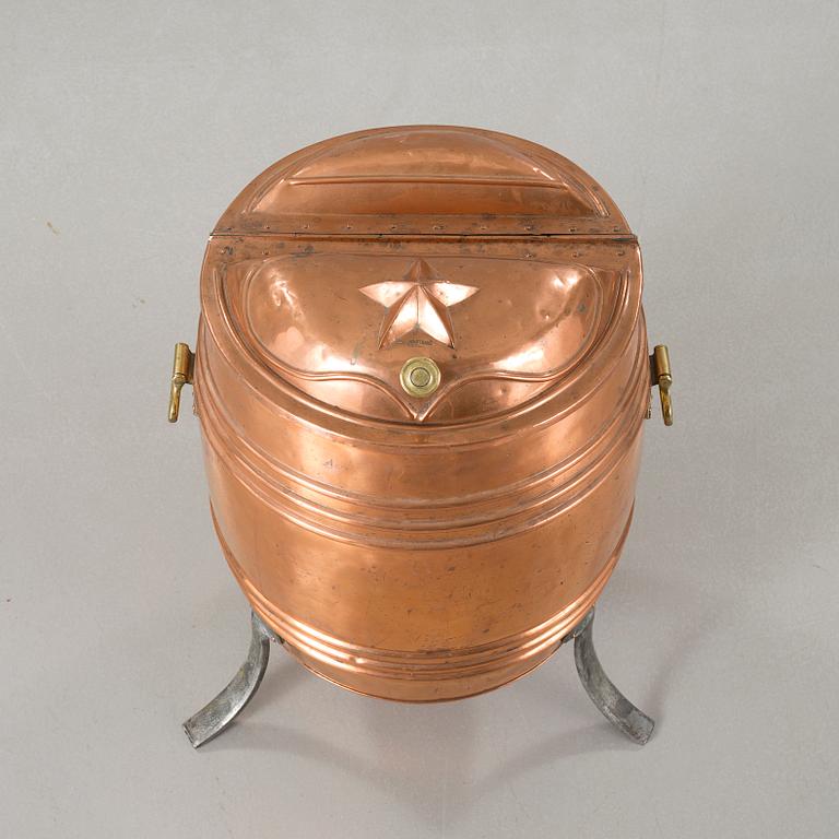 A water barrel from around year 1900.