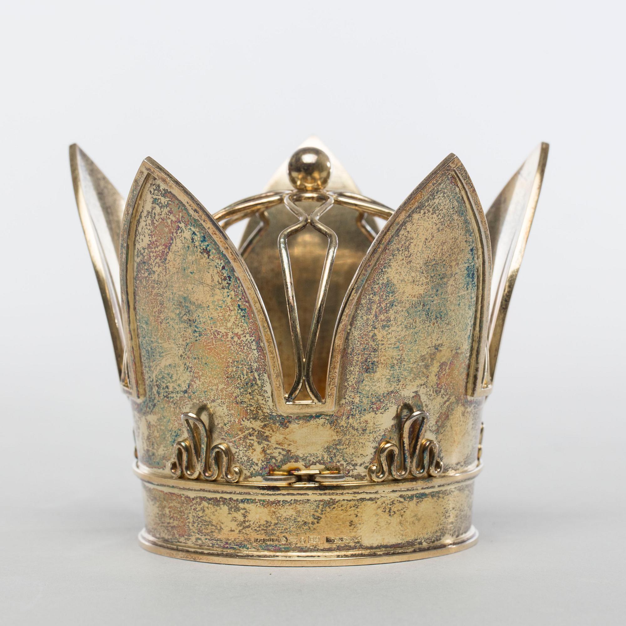 BRUDKRONA, förgyllt silver, Gebos Guld & Siversmedja, Göteborg,1952. Vikt ca 78 g.