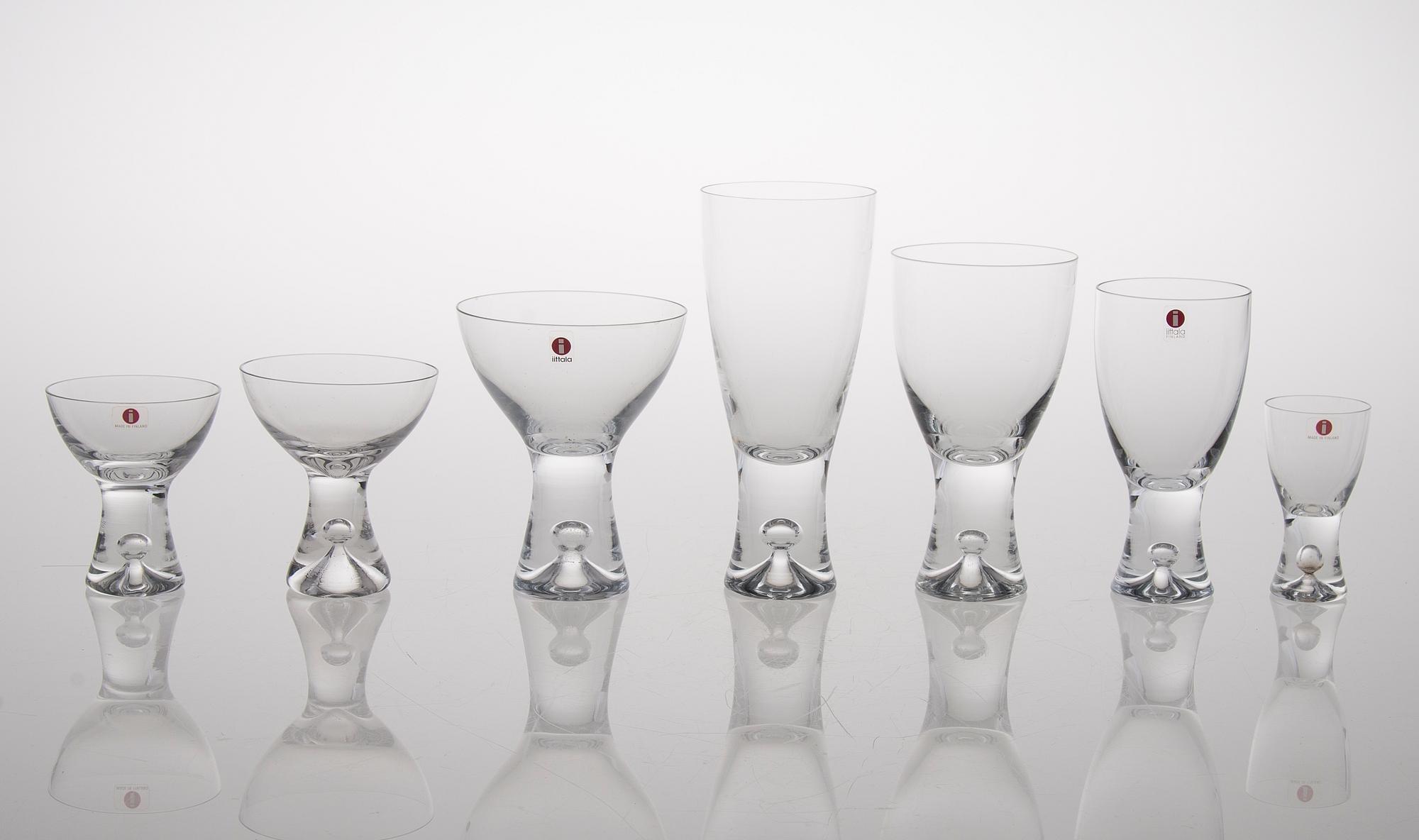 A 124-piece set of 'Tapio' glassware for Iittala.