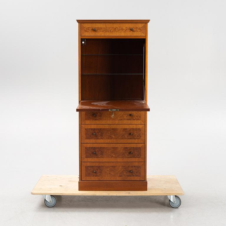 A bar cabinet, first half of the 20th century.